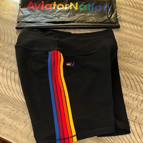 Aviator 🧑‍✈️ Nation Made in USA 🇺🇸 5 Stripe Performance 🏃 🧘 Shorts 🩳 NWT - Picture 12 of 17